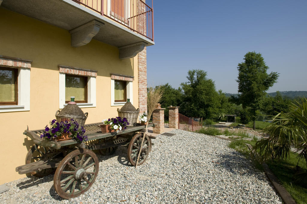 Agriturismo Cascina Monchiero Bra Luaran gambar