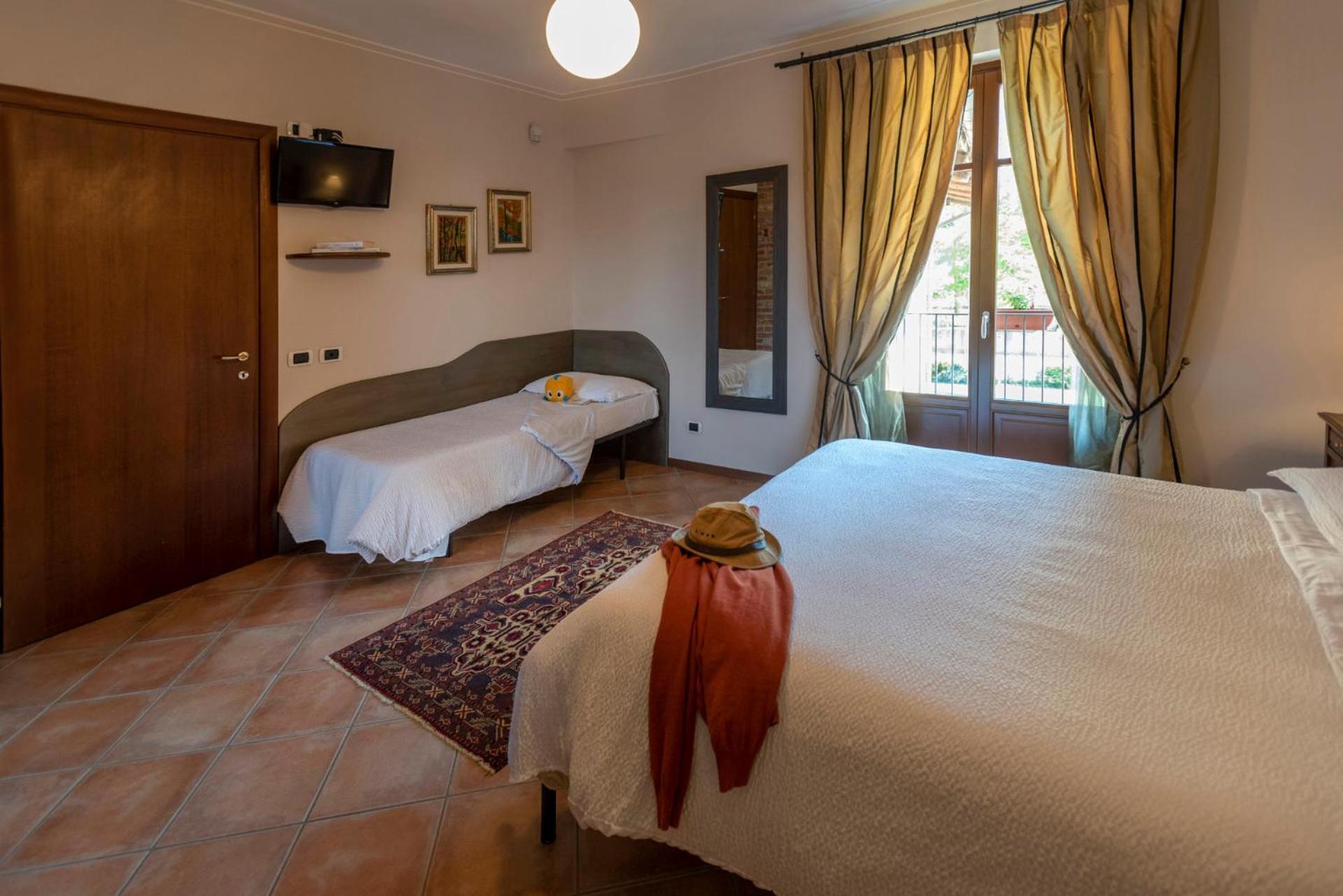 Agriturismo Cascina Monchiero Bra Luaran gambar